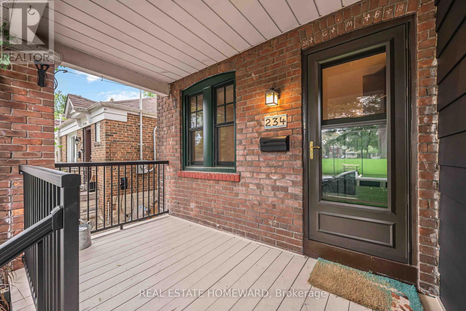 234 Gledhill Avenue, Toronto, Ontario  M4C 5L2 - Photo 2 - E12404792
