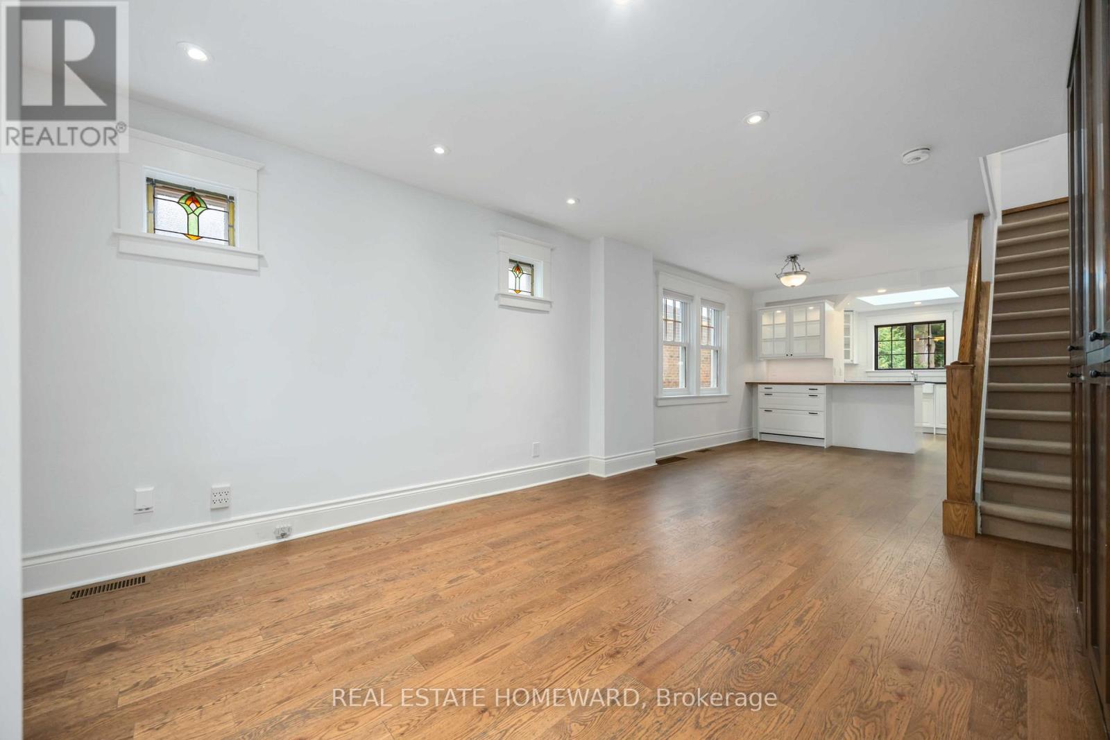 234 Gledhill Avenue, Toronto, Ontario  M4C 5L2 - Photo 5 - E12404792