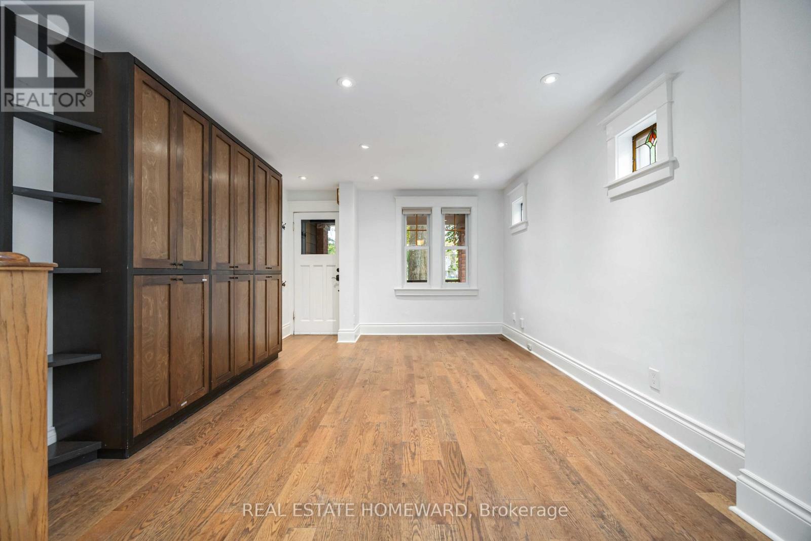 234 Gledhill Avenue, Toronto, Ontario  M4C 5L2 - Photo 9 - E12404792