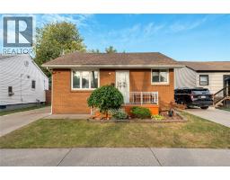 2222 FOREST AVENUE, Windsor, Ontario