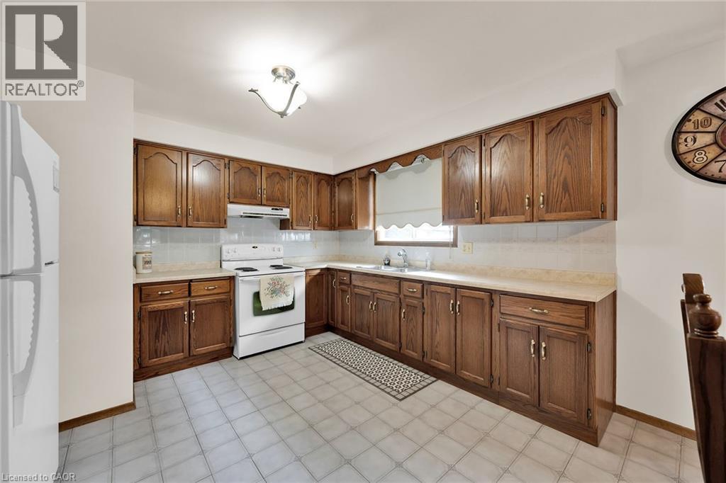 24 Pheasant Place, Hamilton, Ontario  L9A 4Z1 - Photo 11 - 40741668