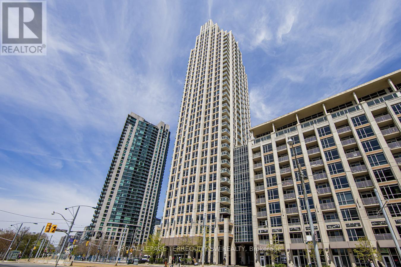 2806 - 628 FLEET STREET, Toronto, Ontario