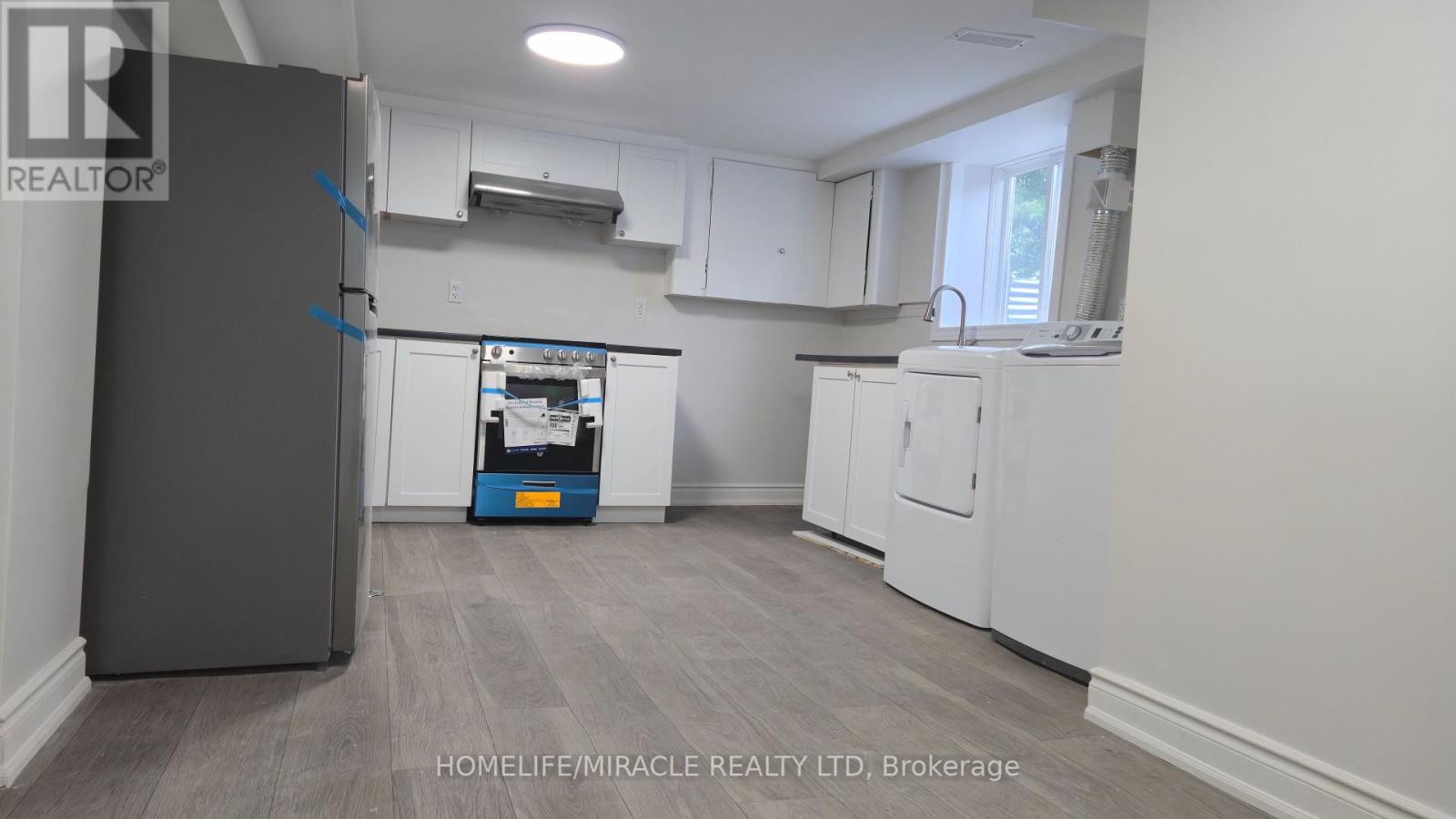 Bsmt - 1281 King Street E, Oshawa, Ontario  L1H 1J2 - Photo 2 - E12404563