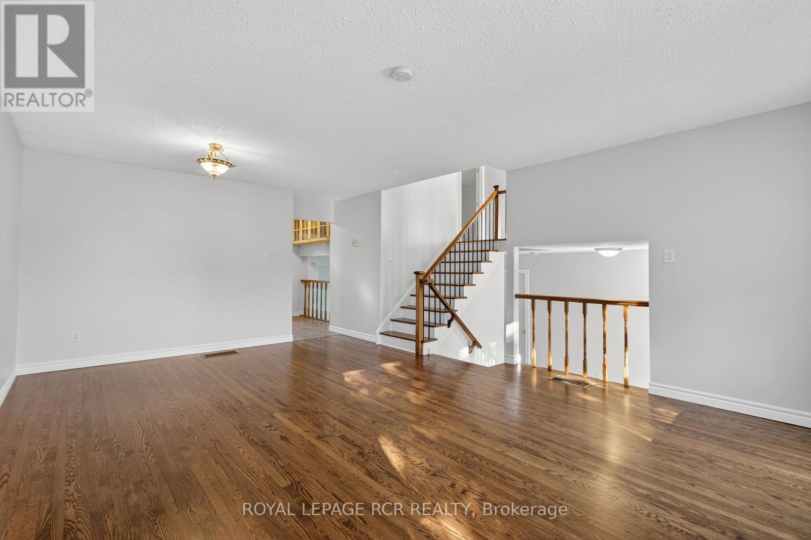 64 Bradley Court, New Tecumseth (Tottenham), Ontario  L0G 1W0 - Photo 11 - N12403109