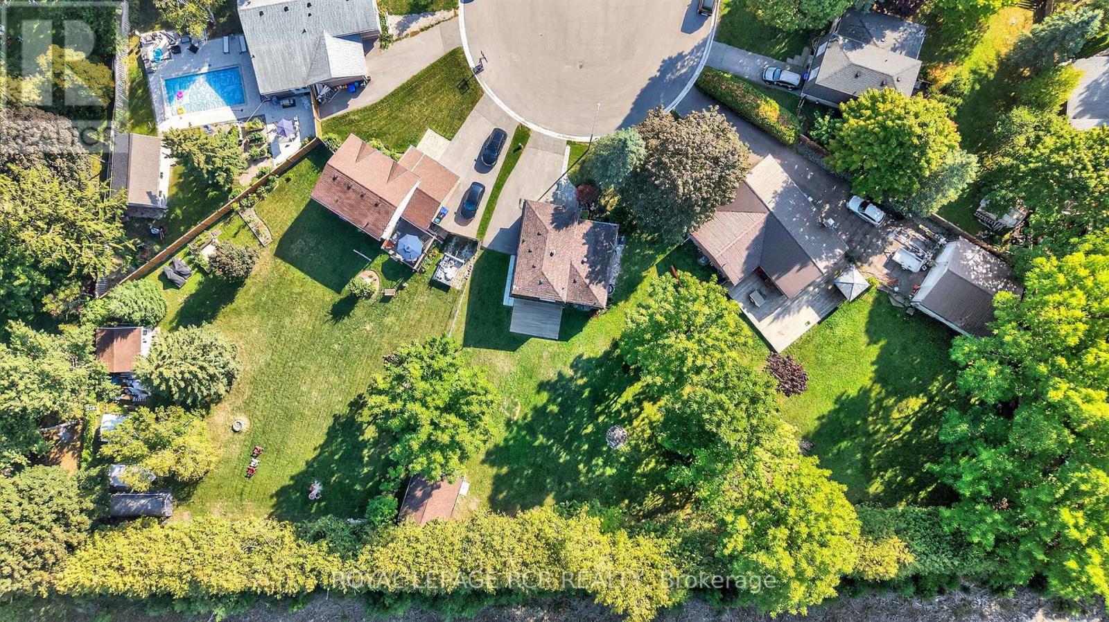 64 Bradley Court, New Tecumseth (Tottenham), Ontario  L0G 1W0 - Photo 45 - N12403109