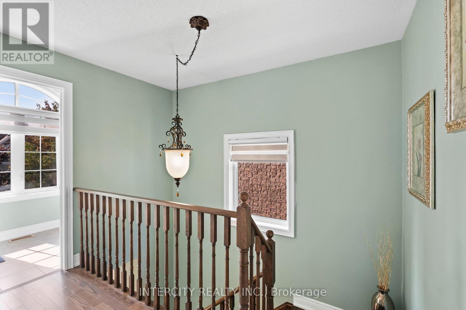 5 Wilke Trail, Bradford West Gwillimbury, Ontario  L3Z 0S8 - Photo 15 - N12404773