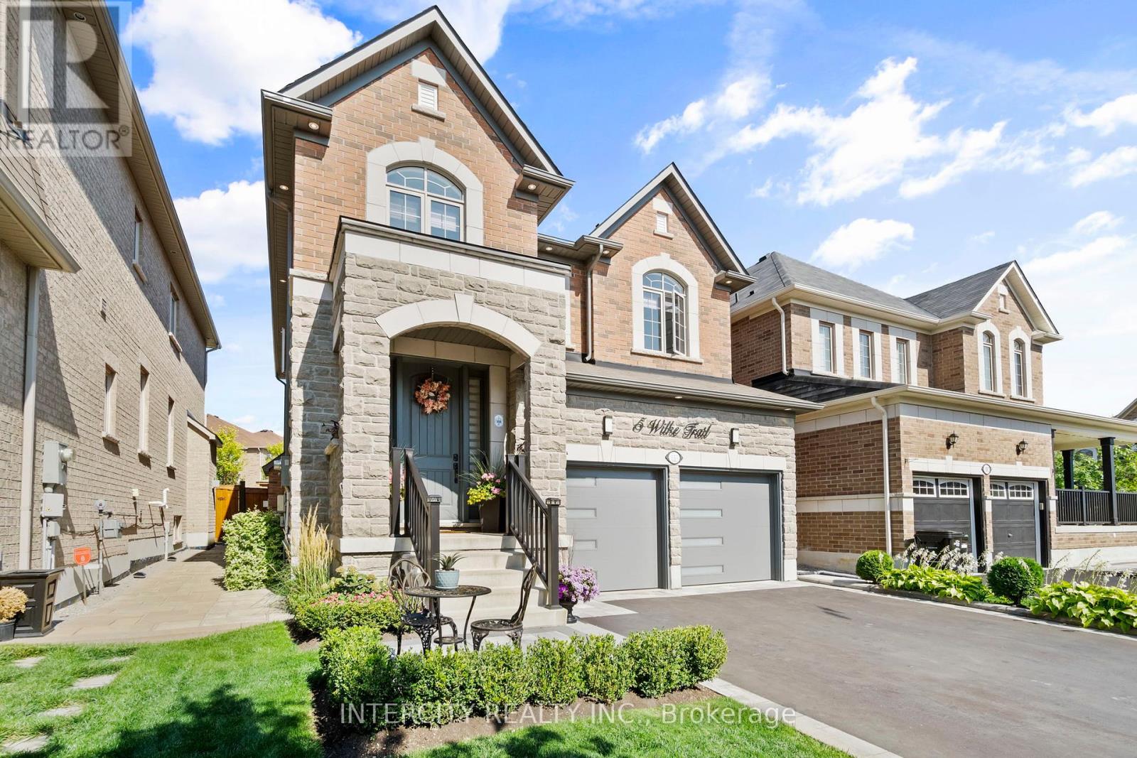 5 Wilke Trail, Bradford West Gwillimbury, Ontario  L3Z 0S8 - Photo 2 - N12404773