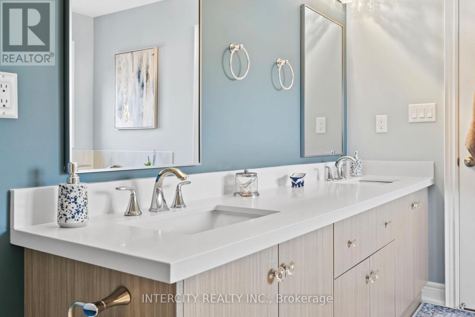 5 Wilke Trail, Bradford West Gwillimbury, Ontario  L3Z 0S8 - Photo 21 - N12404773