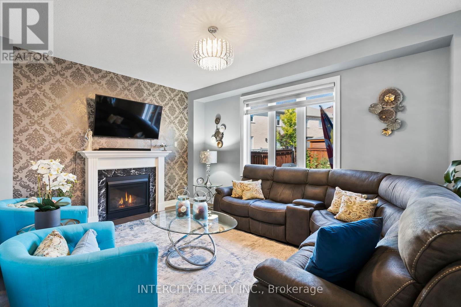 5 Wilke Trail, Bradford West Gwillimbury, Ontario  L3Z 0S8 - Photo 8 - N12404773