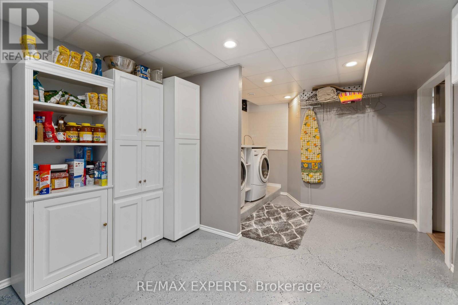 5991 Andrea Drive, Niagara Falls, Ontario  L2H 2Z9 - Photo 30 - X12403291