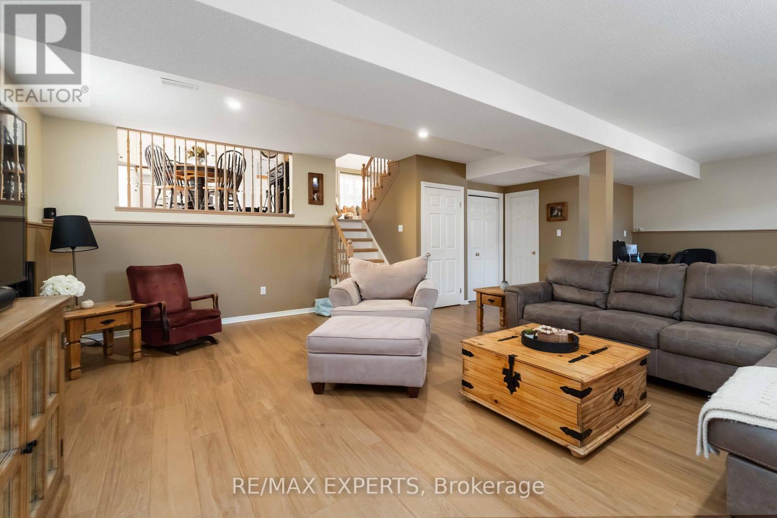 5991 Andrea Drive, Niagara Falls, Ontario  L2H 2Z9 - Photo 27 - X12403291