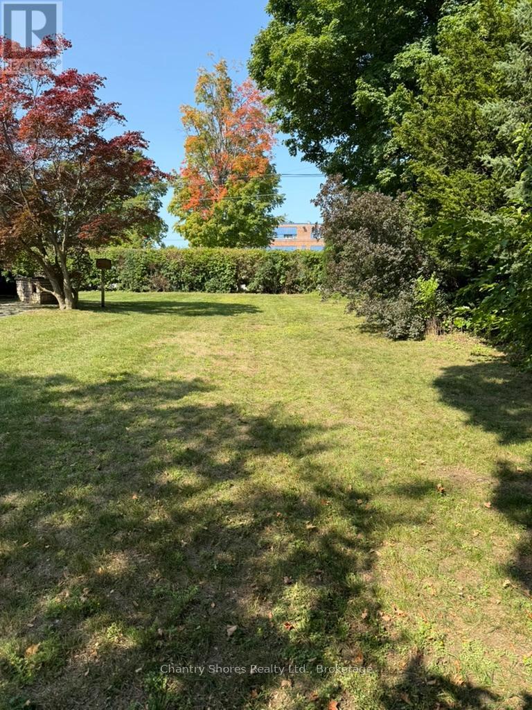 647 Eugenie Street E, Saugeen Shores, Ontario  N0H 2C4 - Photo 23 - X12149268