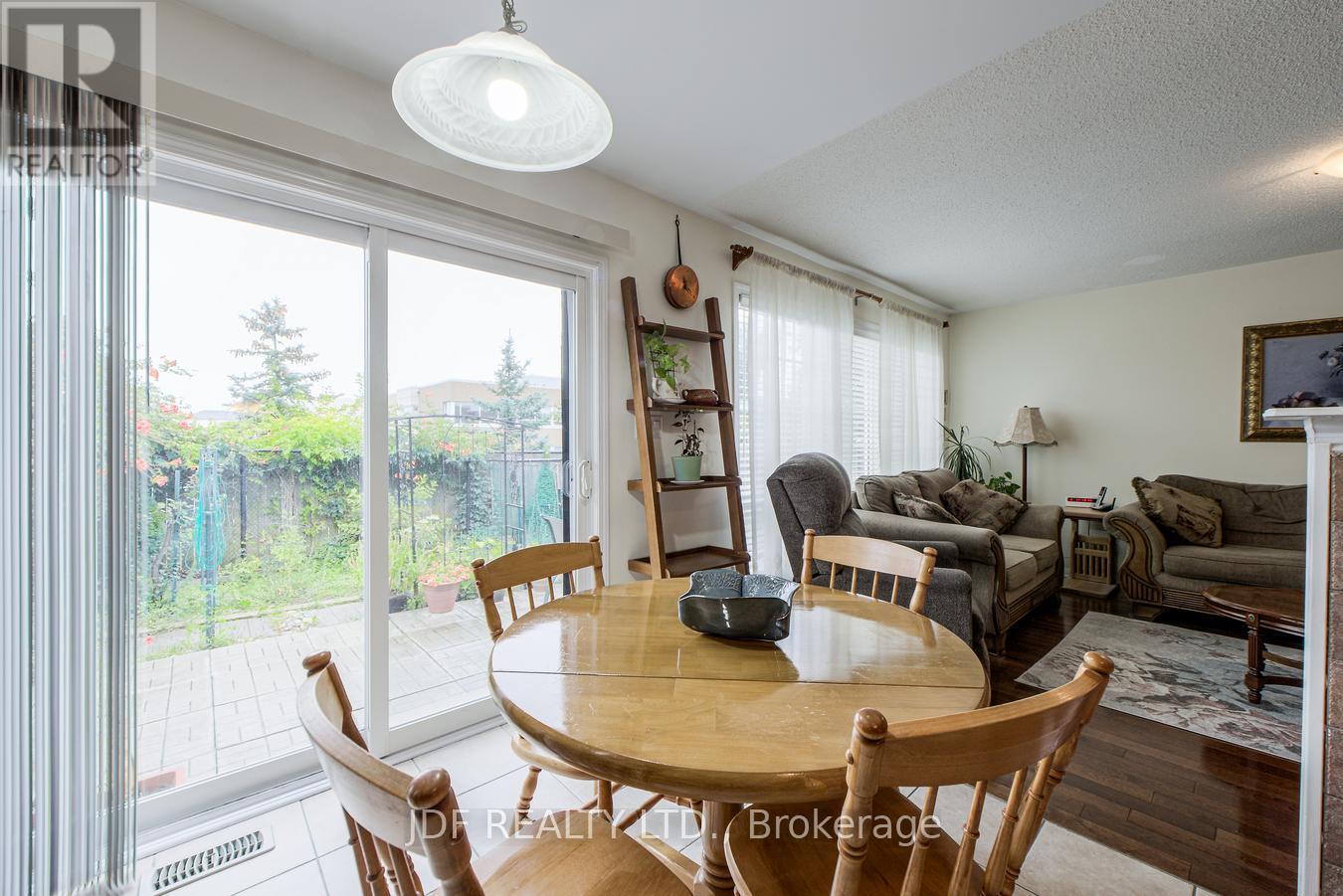 3178 Stornoway Circle, Oakville, Ontario  L6M 5H7 - Photo 17 - W12404763