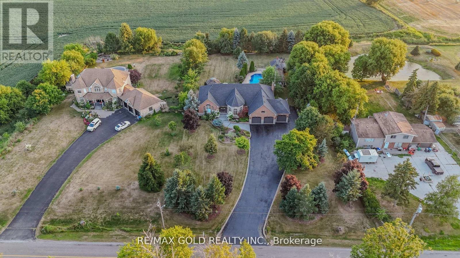 12572 Heritage Road, Caledon, Ontario  L7C 1T3 - Photo 3 - W12404784