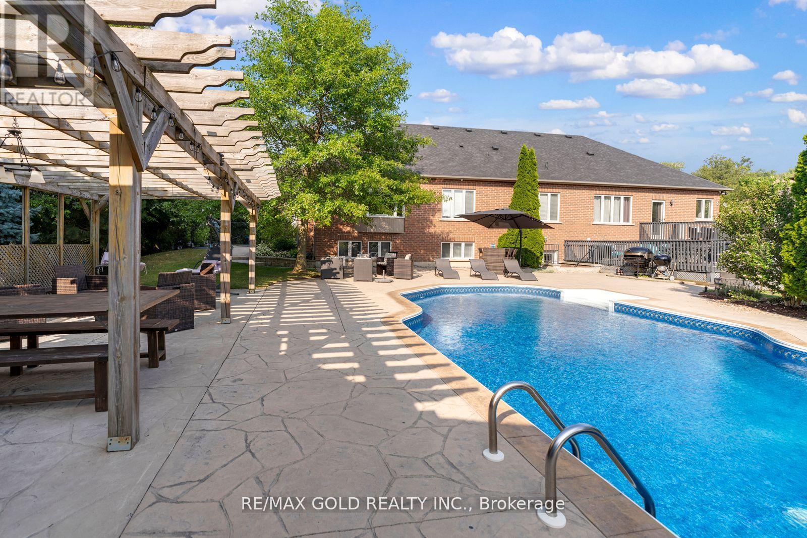12572 Heritage Road, Caledon, Ontario  L7C 1T3 - Photo 46 - W12404784