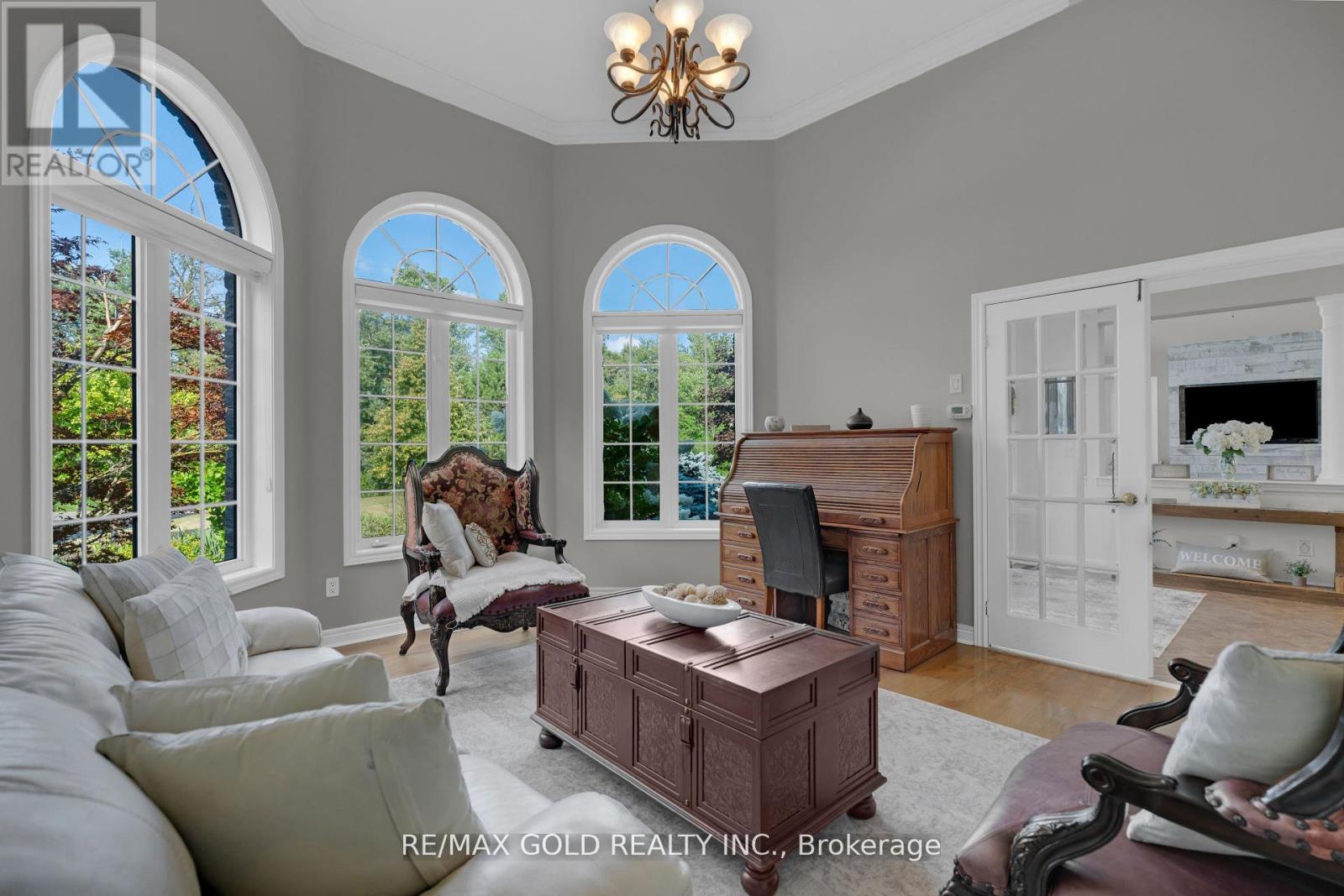 12572 Heritage Road, Caledon, Ontario  L7C 1T3 - Photo 5 - W12404784