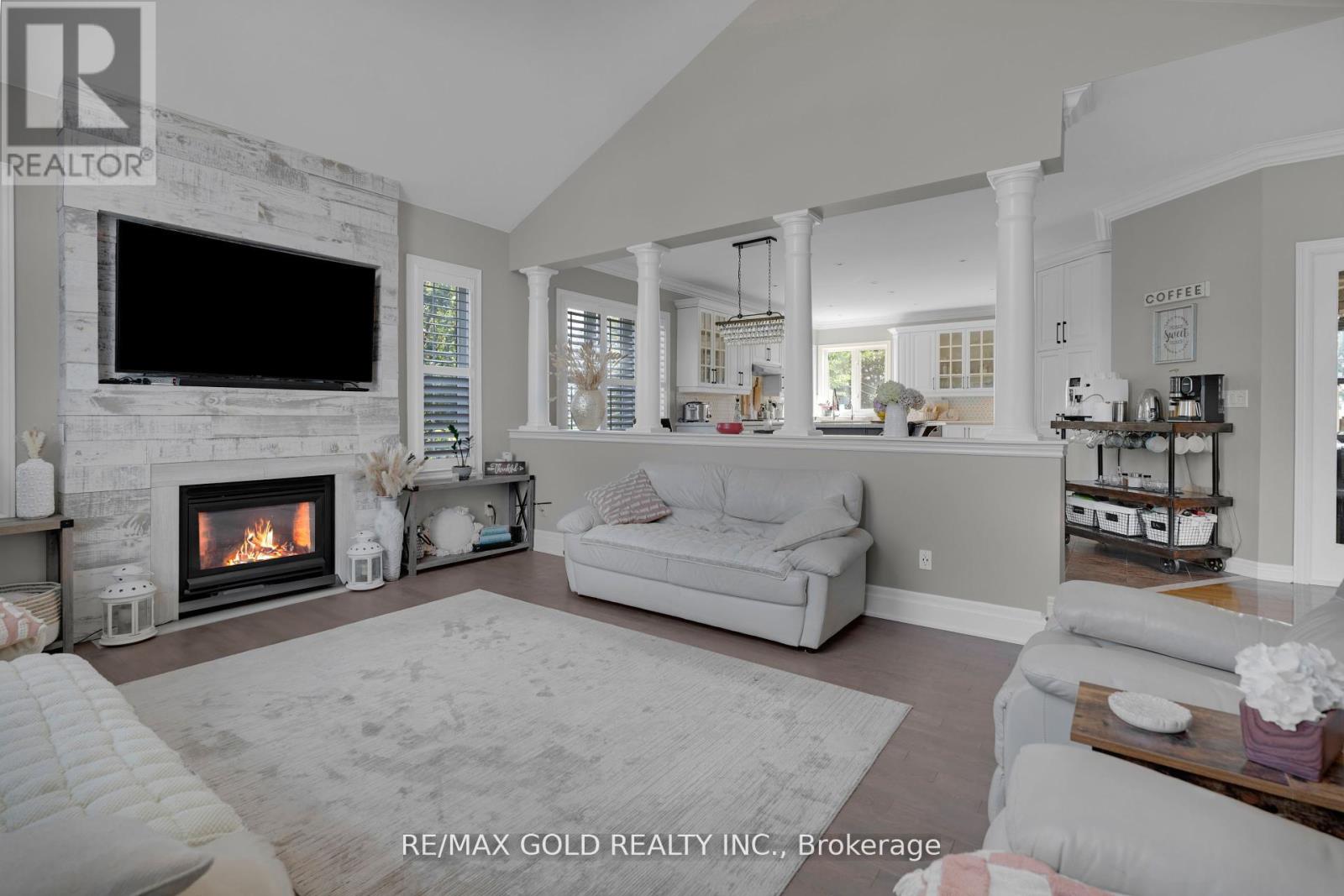 12572 Heritage Road, Caledon, Ontario  L7C 1T3 - Photo 8 - W12404784