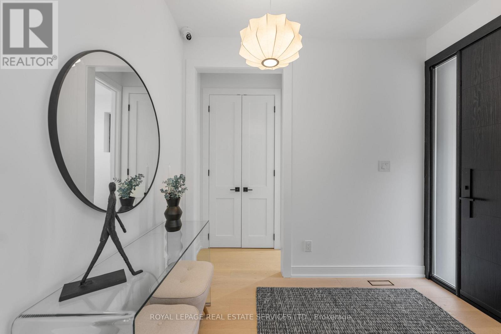 Property at 442 QUEBEC AVENUE image 5