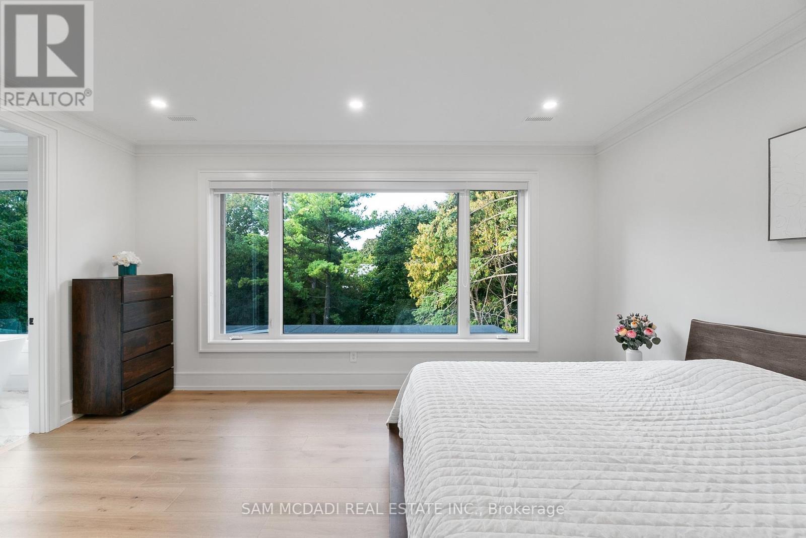 1509 Pembroke Drive, Oakville (Cp College Park), Ontario  L6H 1V6 - Photo 23 - W12404802