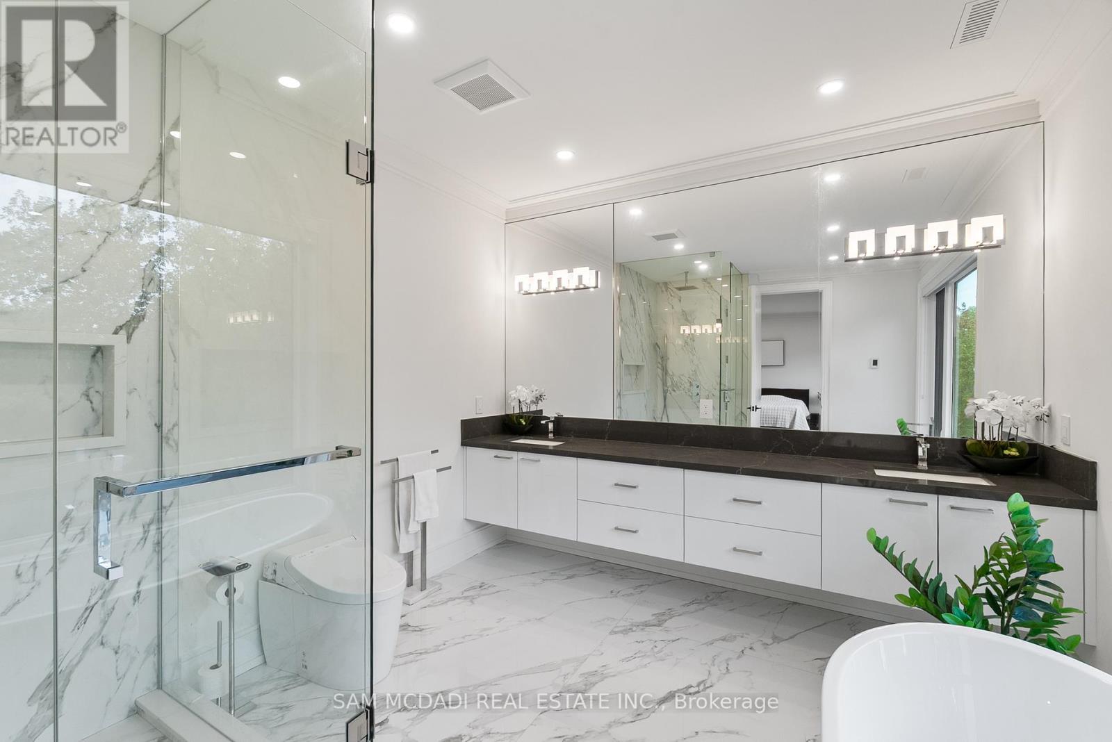 1509 Pembroke Drive, Oakville (Cp College Park), Ontario  L6H 1V6 - Photo 24 - W12404802