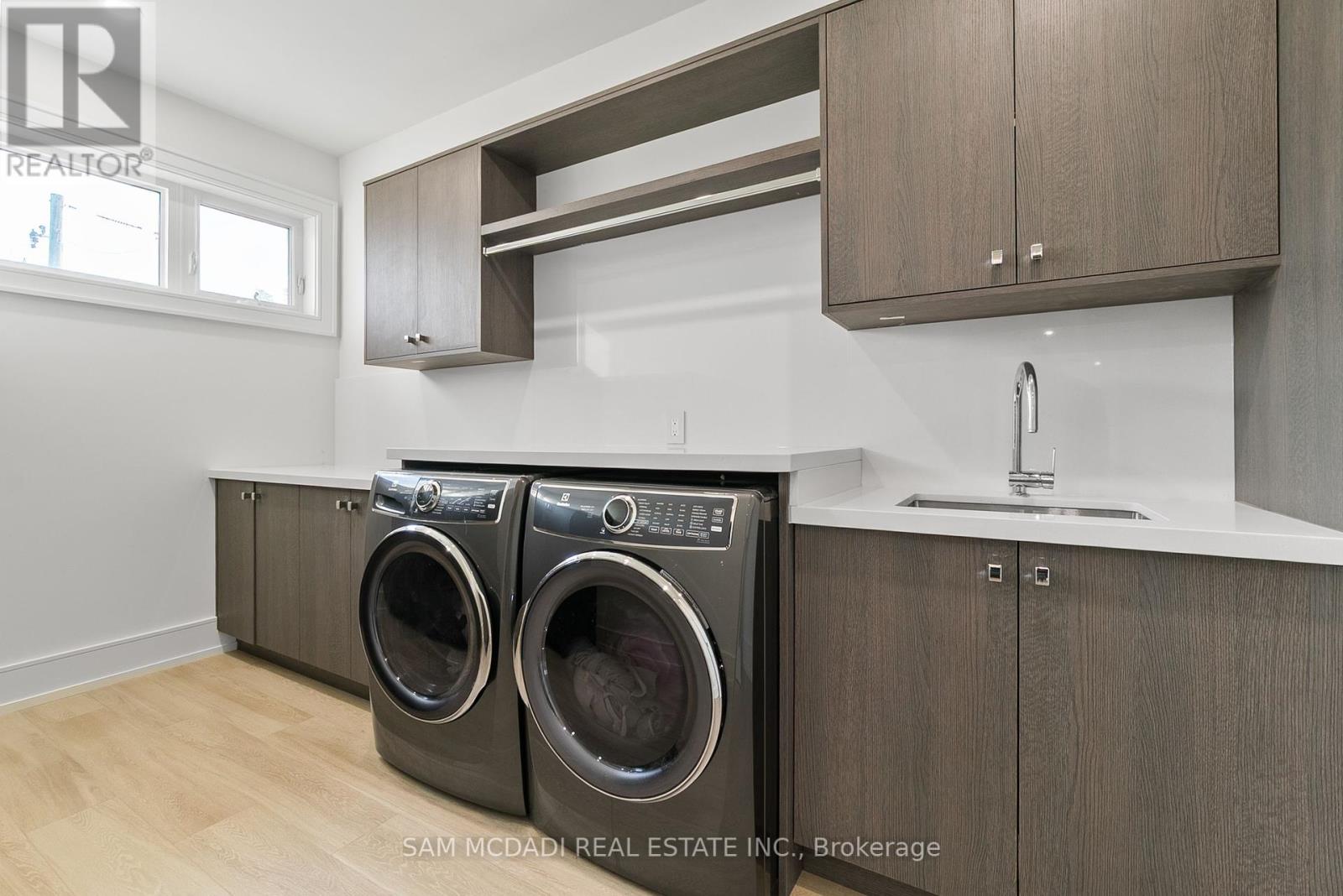 1509 Pembroke Drive, Oakville (Cp College Park), Ontario  L6H 1V6 - Photo 34 - W12404802