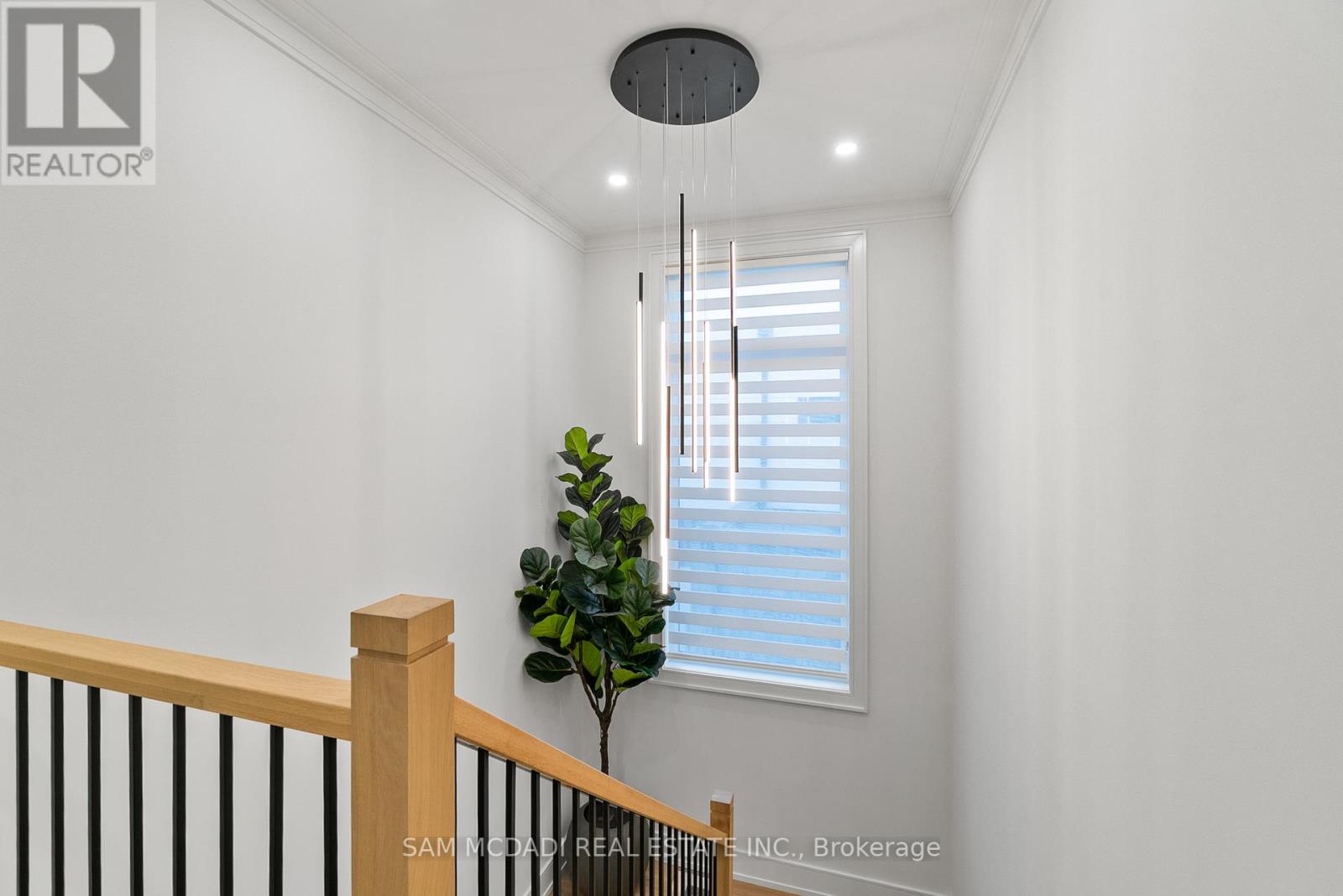 1509 Pembroke Drive, Oakville (Cp College Park), Ontario  L6H 1V6 - Photo 35 - W12404802
