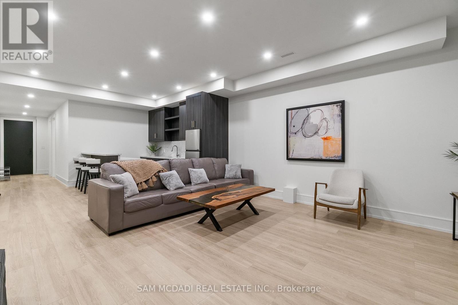 1509 Pembroke Drive, Oakville (Cp College Park), Ontario  L6H 1V6 - Photo 38 - W12404802