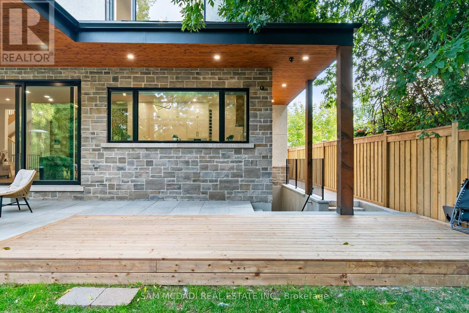 1509 Pembroke Drive, Oakville (Cp College Park), Ontario  L6H 1V6 - Photo 45 - W12404802