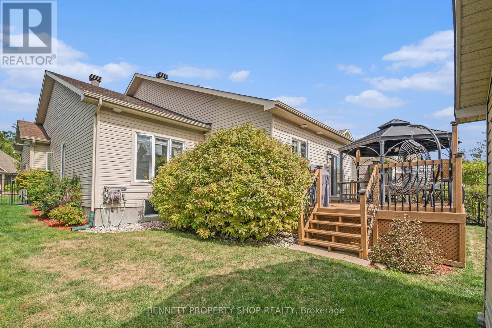 460 Jasper Crescent, Clarence-Rockland, Ontario  K4K 0C7 - Photo 27 - X12404601