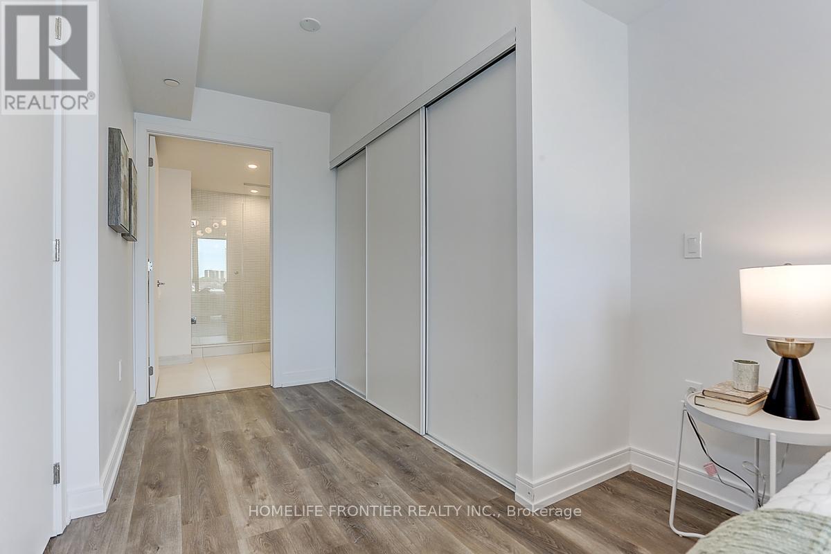 532 - 1 Jarvis Street, Hamilton, Ontario  L8R 3J2 - Photo 12 - X12404755