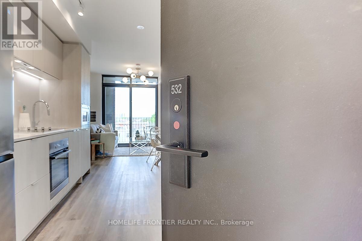 532 - 1 Jarvis Street, Hamilton, Ontario  L8R 3J2 - Photo 4 - X12404755