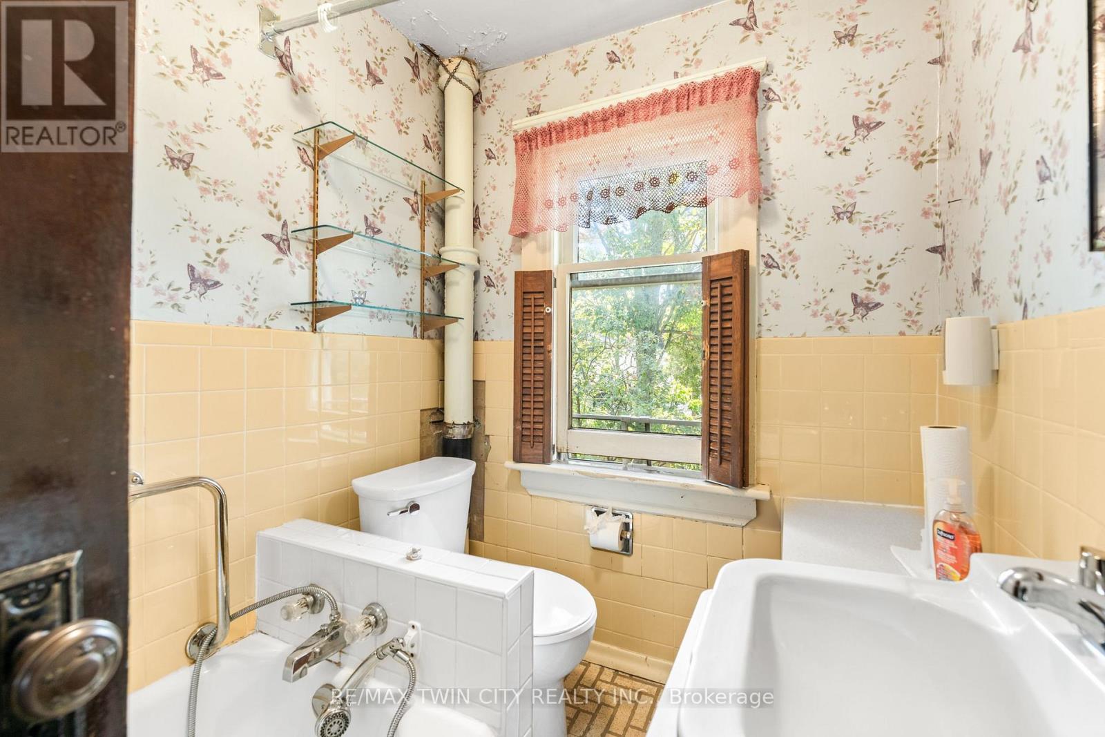 43 Mcnaughton Street, Cambridge, Ontario  N1R 1Z2 - Photo 24 - X12404777