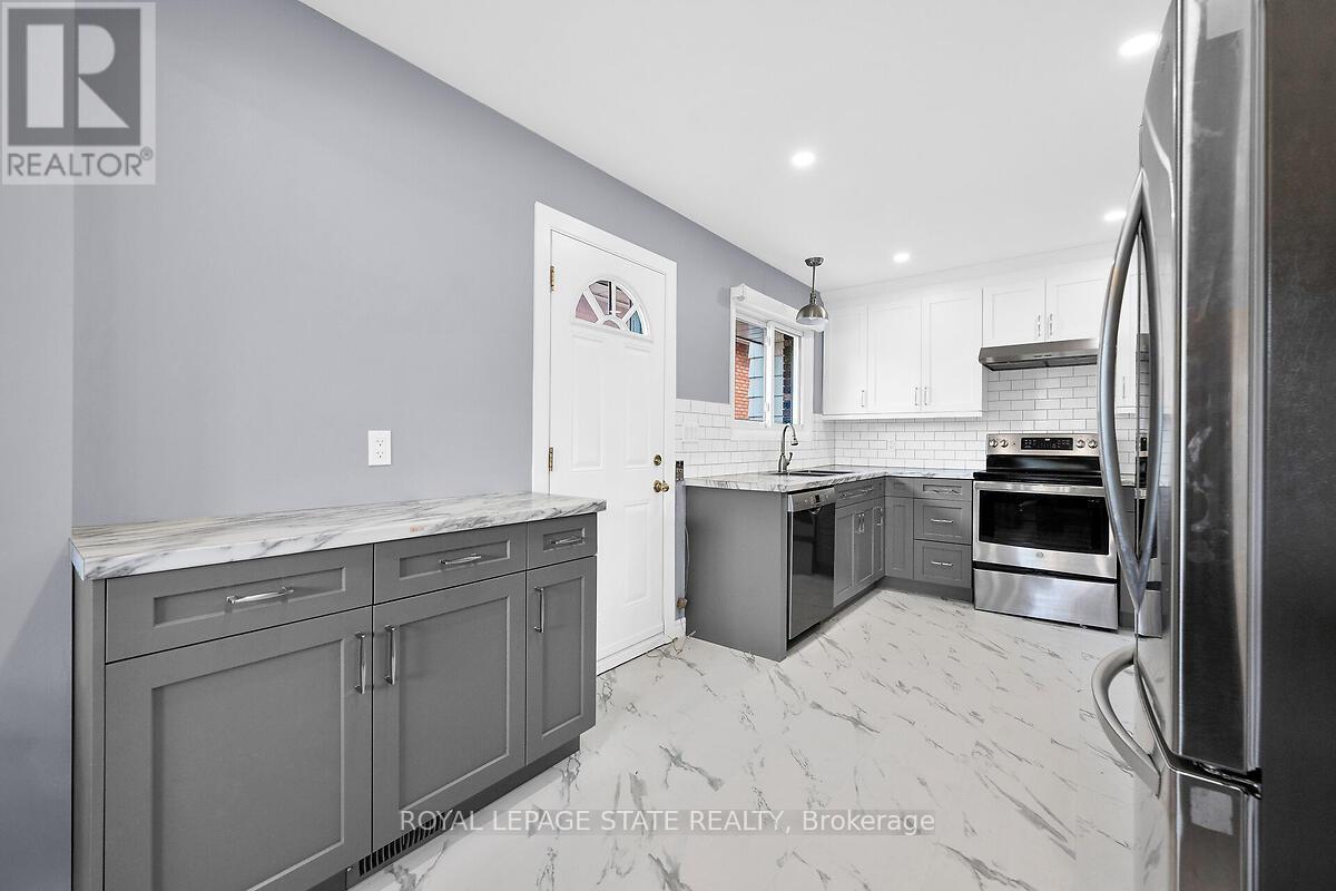 24 Oxford Street, Brantford, Ontario  N3R 5C6 - Photo 10 - X12404782