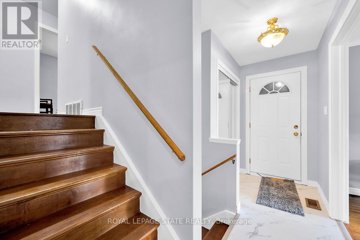 24 Oxford Street, Brantford, Ontario  N3R 5C6 - Photo 16 - X12404782