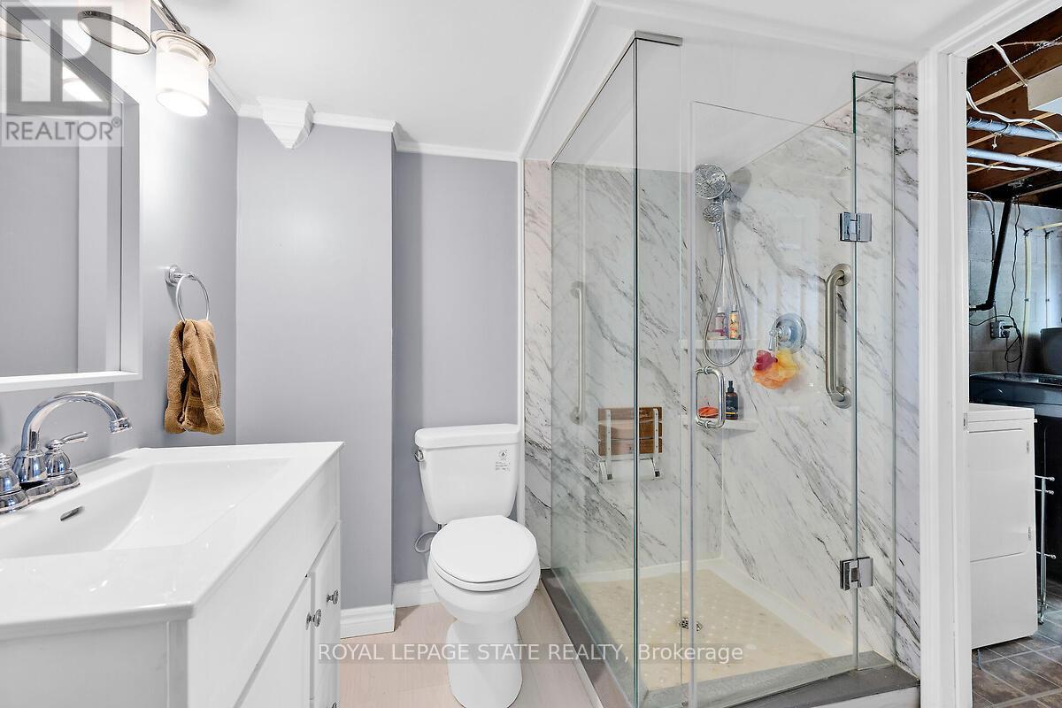 24 Oxford Street, Brantford, Ontario  N3R 5C6 - Photo 24 - X12404782