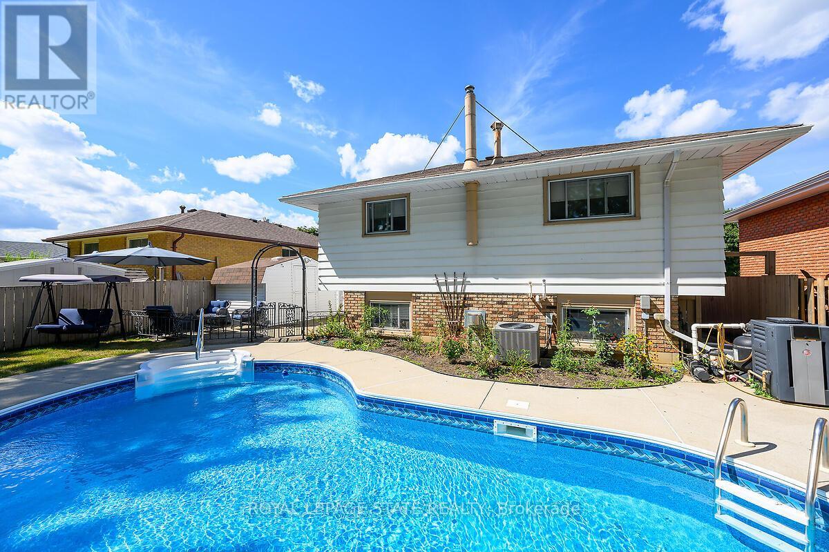 24 Oxford Street, Brantford, Ontario  N3R 5C6 - Photo 33 - X12404782