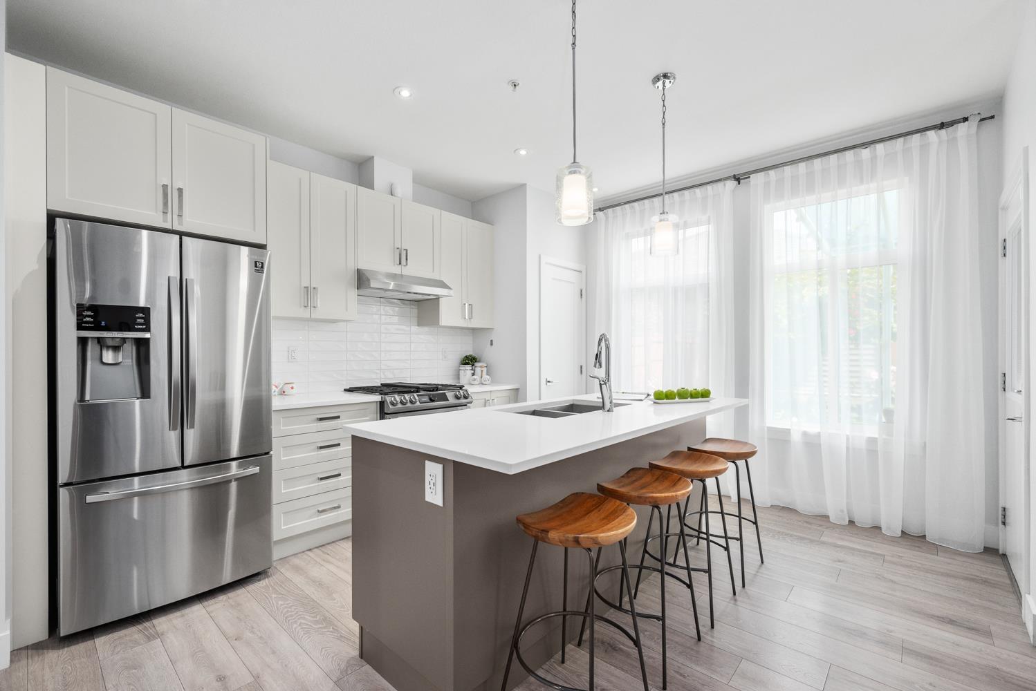 7764 204 Street, Langley, British Columbia  V2Y 4K3 - Photo 4 - R3047935