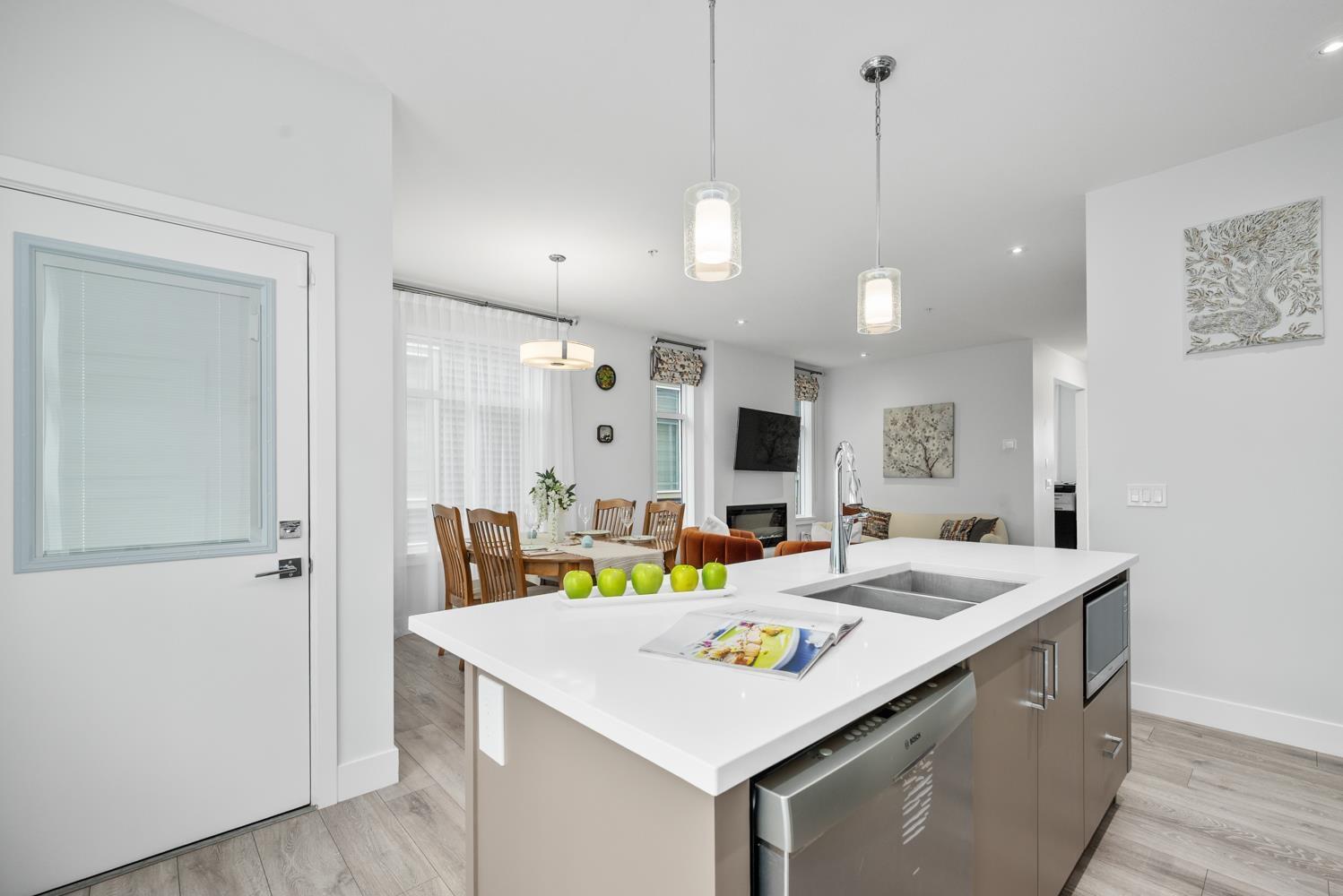 7764 204 Street, Langley, British Columbia  V2Y 4K3 - Photo 8 - R3047935