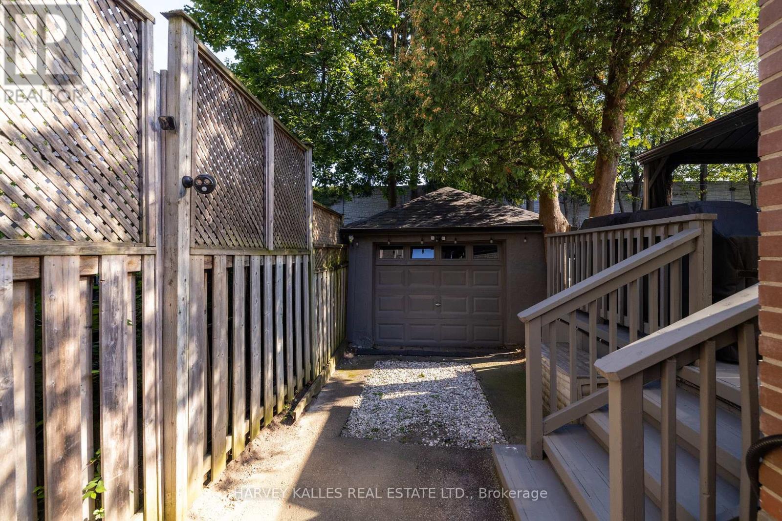 115 Wembley Road, Toronto (Forest Hill North), Ontario  M6C 2G5 - Photo 42 - C12404815