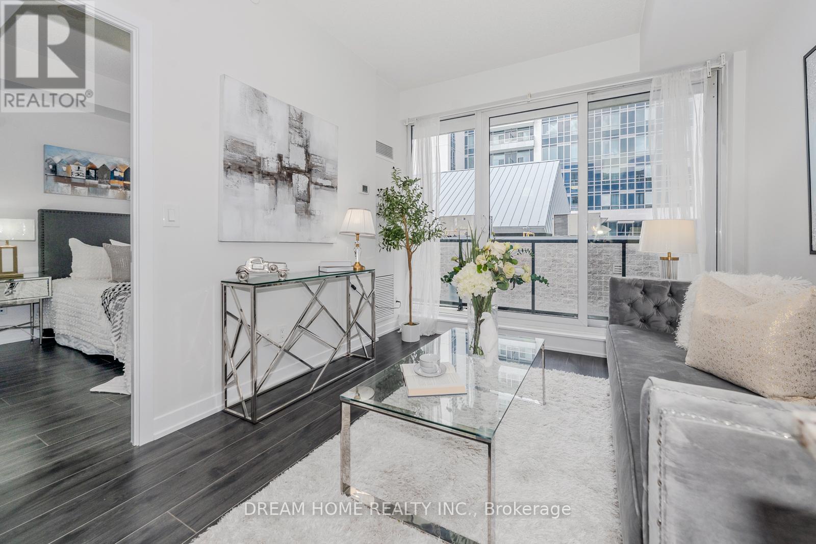 301 - 18 Rean Drive, Toronto, Ontario  M2K 0C7 - Photo 2 - C12404857