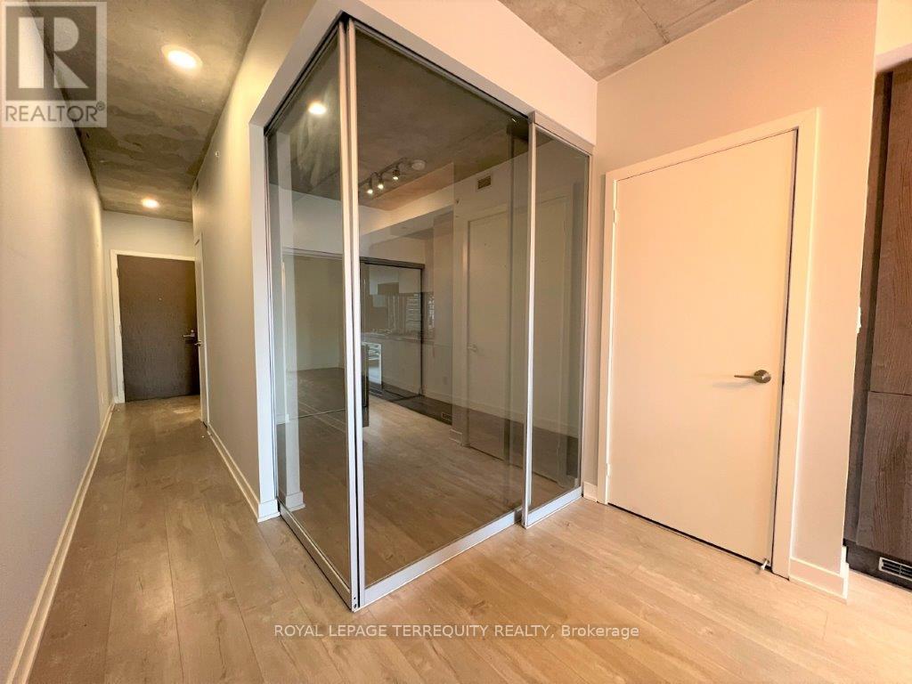 308 - 109 Ossington Avenue, Toronto, Ontario  M6J 0G1 - Photo 21 - C12404863