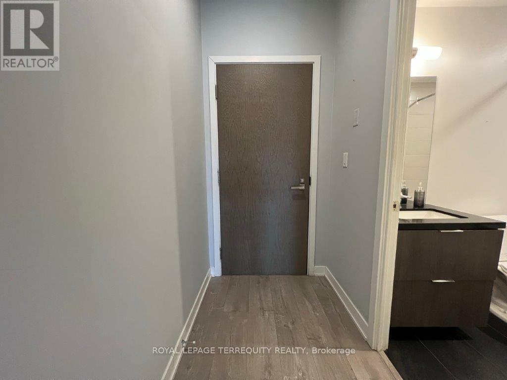 308 - 109 Ossington Avenue, Toronto, Ontario  M6J 0G1 - Photo 23 - C12404863