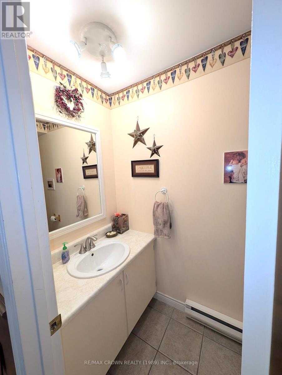 12 Cypress Court, North Bay (College Heights), Ontario  P1B 9G9 - Photo 27 - X12403753