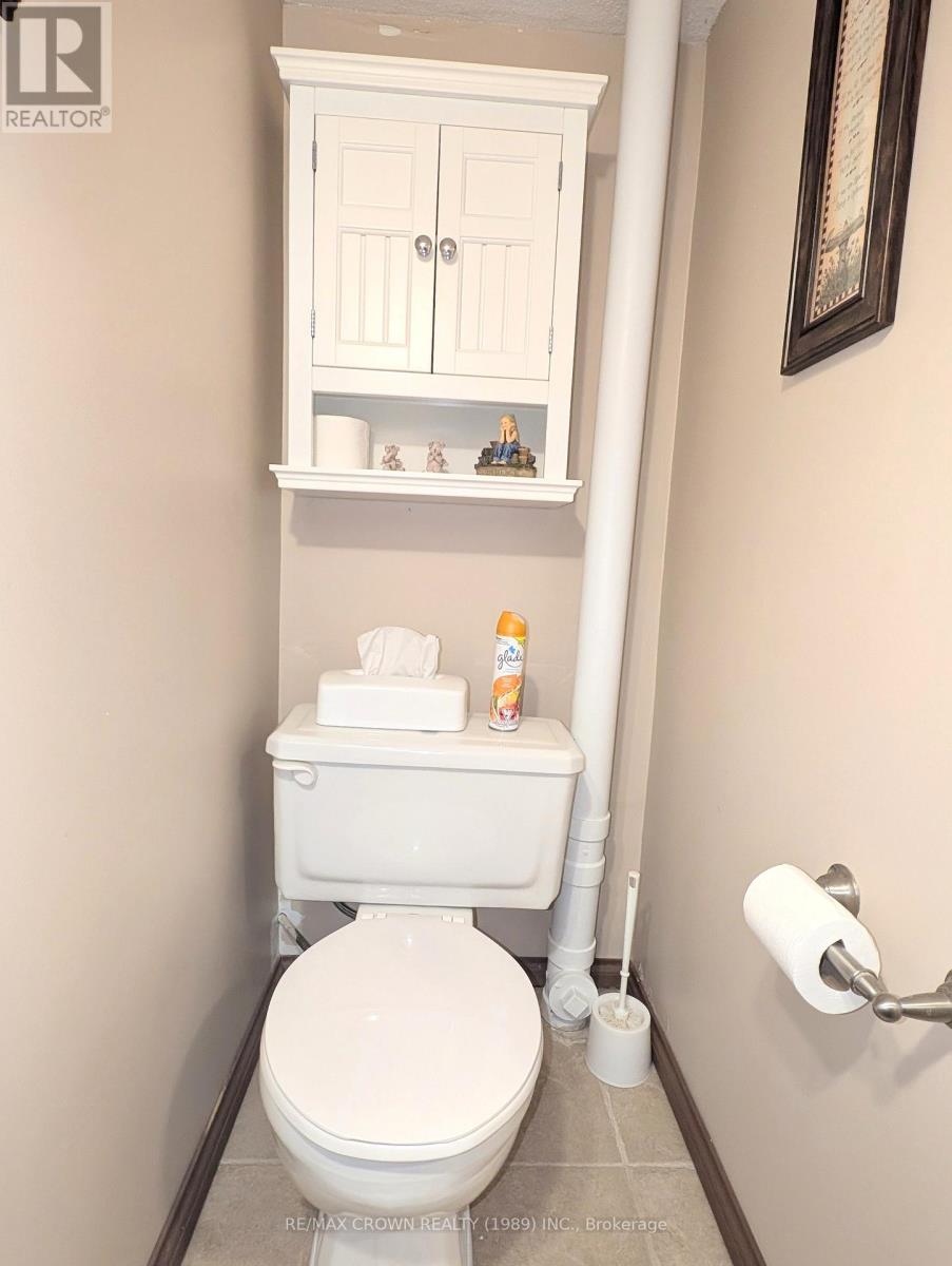 12 Cypress Court, North Bay (College Heights), Ontario  P1B 9G9 - Photo 47 - X12403753