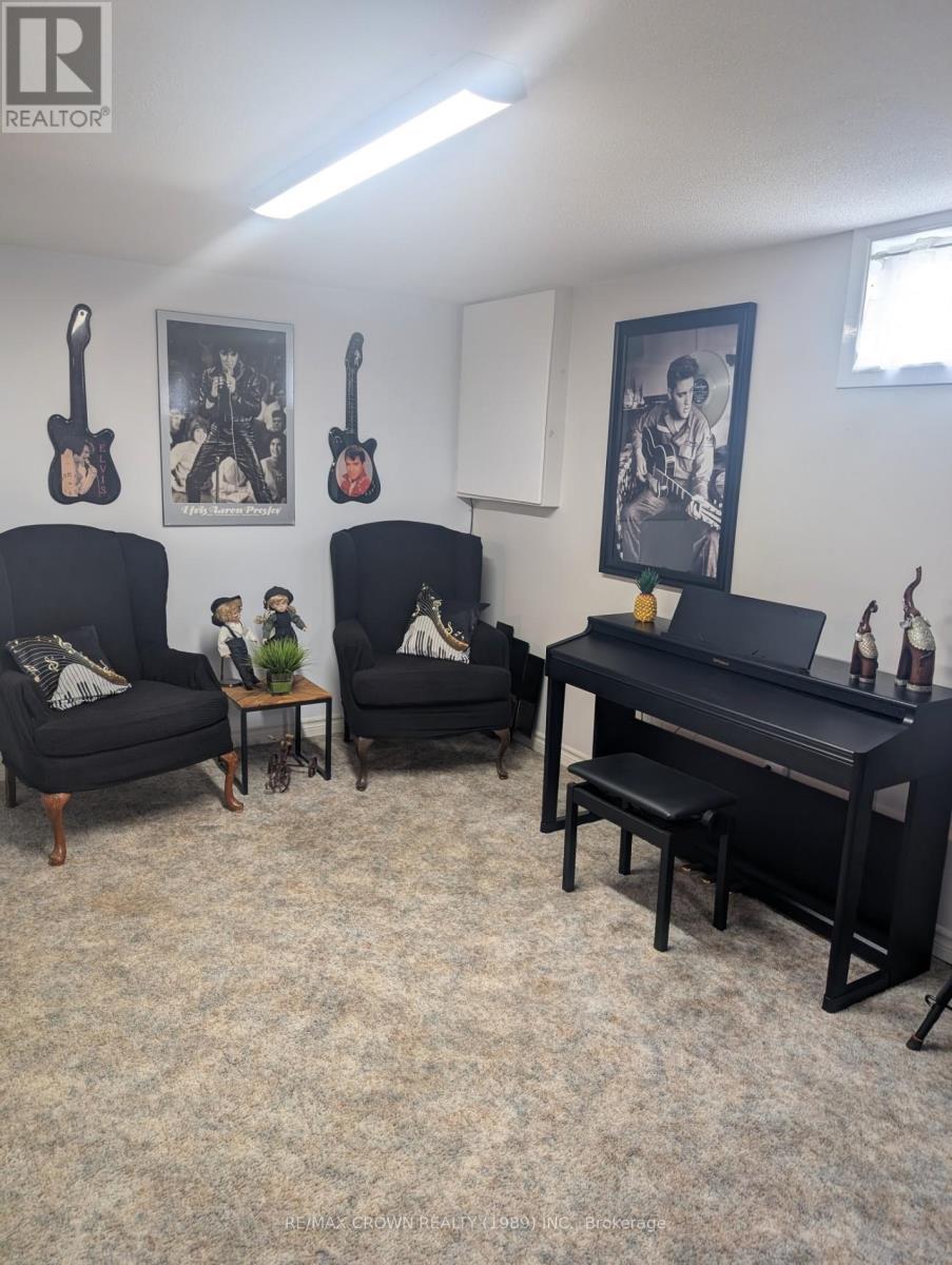 12 Cypress Court, North Bay (College Heights), Ontario  P1B 9G9 - Photo 45 - X12403753