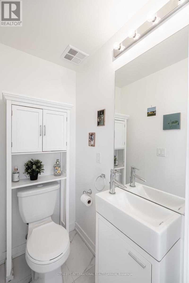 4 - 1331 Gerrard Street, Toronto, Ontario  M4L 1Y8 - Photo 6 - E12404873