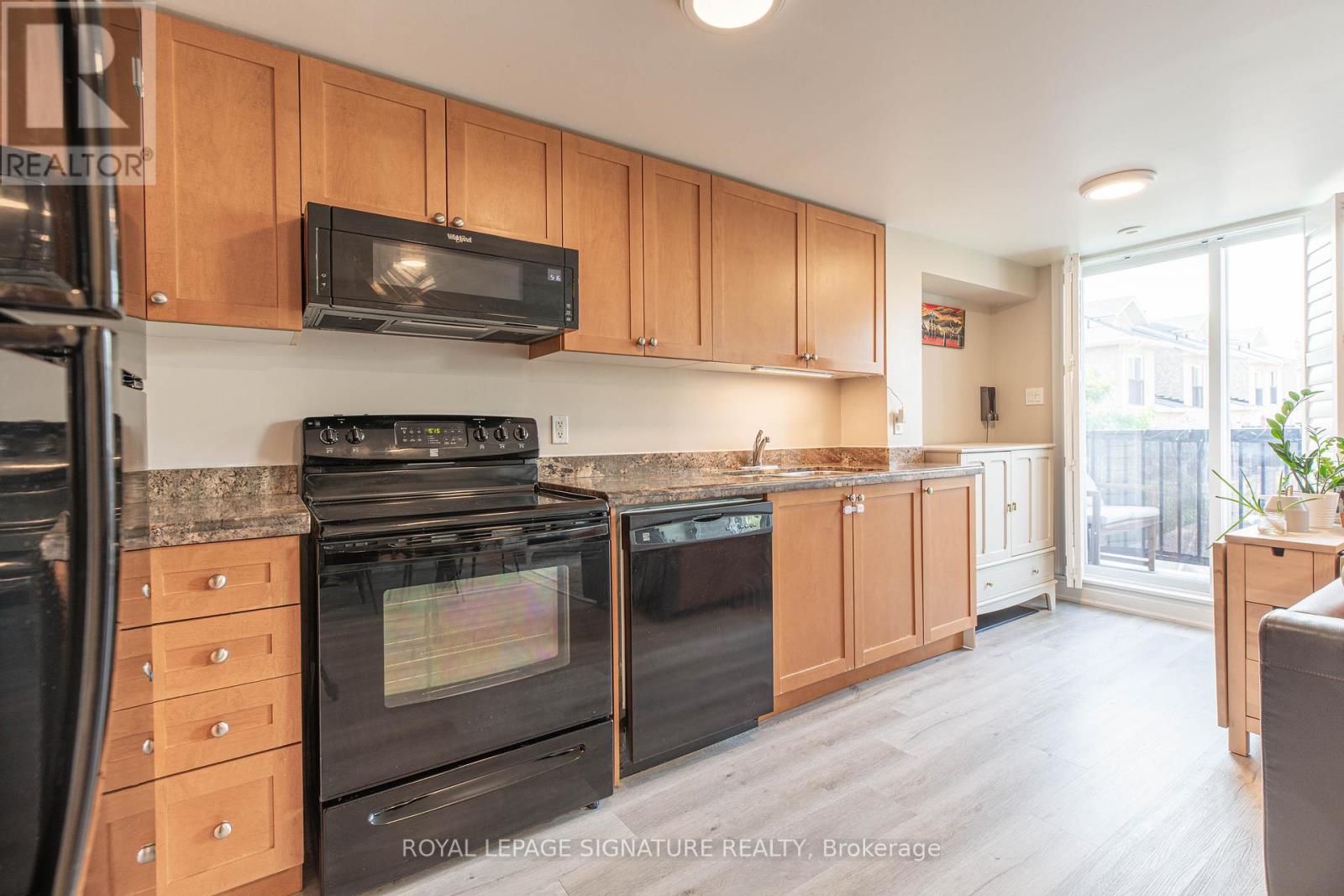309 - 45 Strangford Lane, Toronto (Clairlea-Birchmount), Ontario  M1L 0E5 - Photo 19 - E12404939