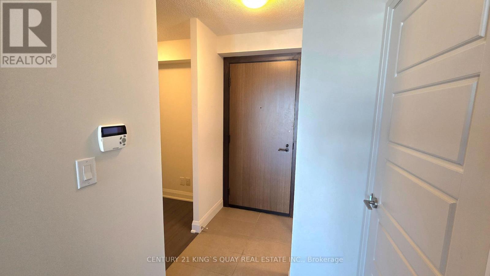 1208 - 1 Uptown Drive, Markham, Ontario  L3R 5C1 - Photo 3 - N12362088
