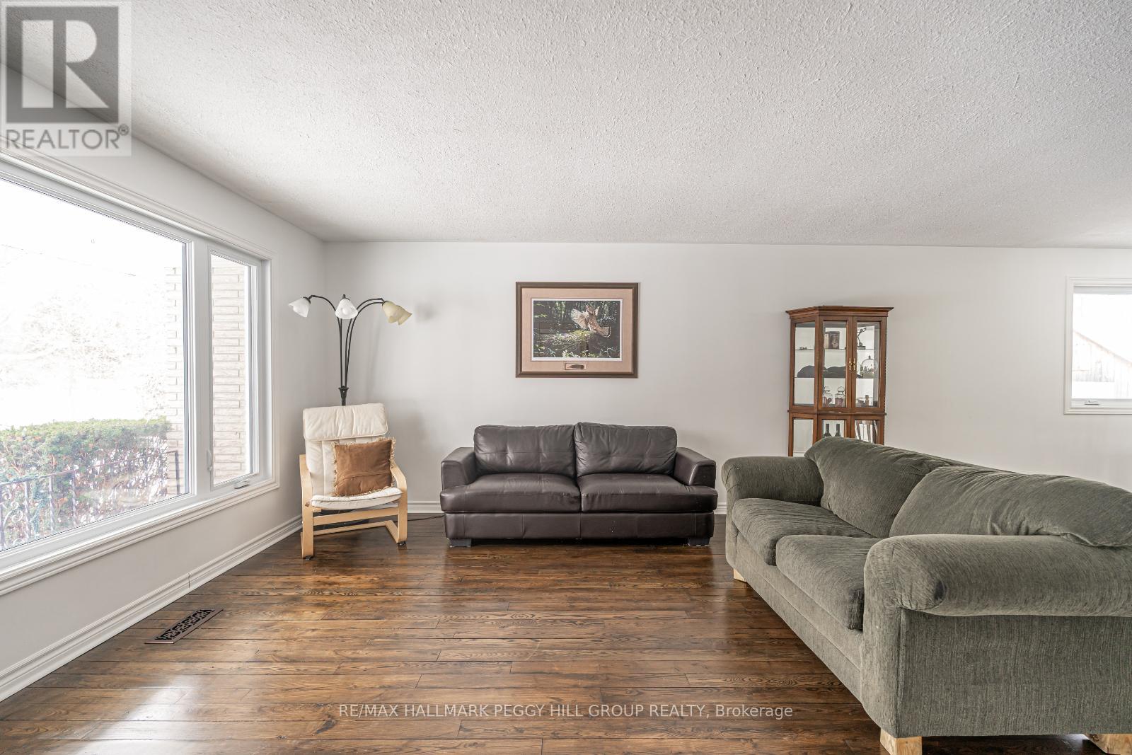 Property at 5853 YONGE STREET image 3