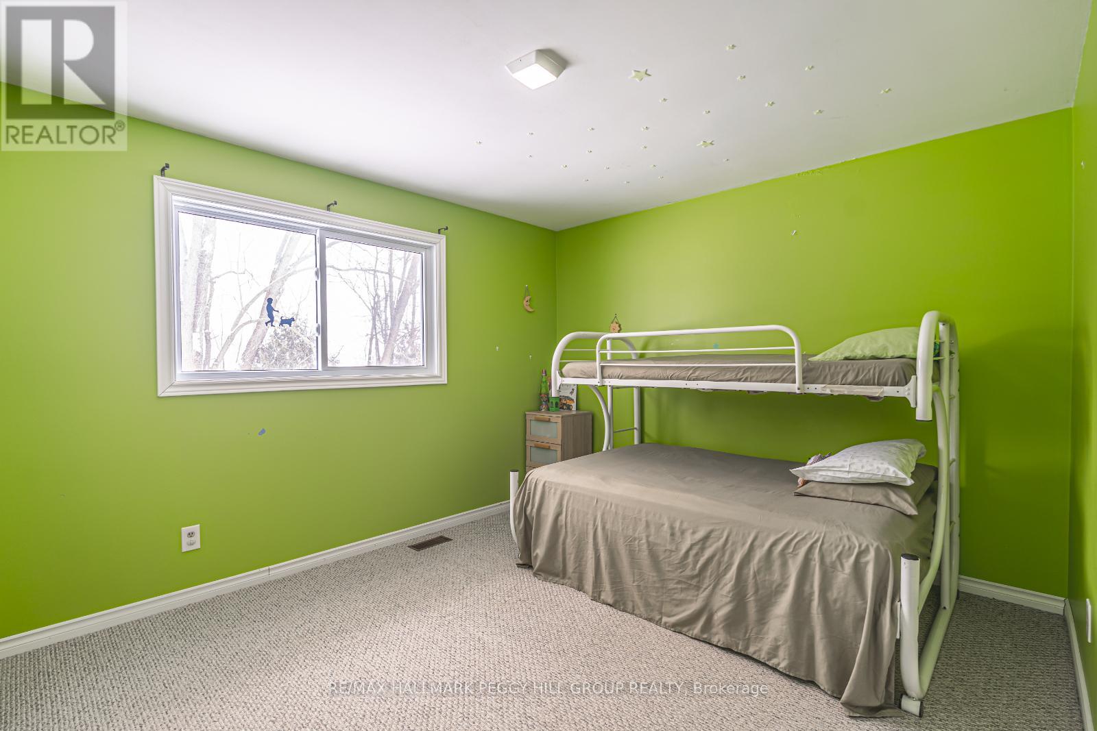 5853 Yonge Street, Innisfil, Ontario  L0L 1K0 - Photo 9 - N12404893